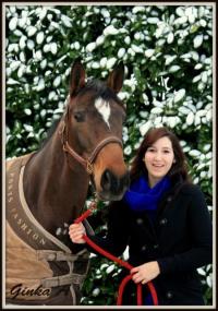 Virginie met haar paard Ginka in de sneeuw